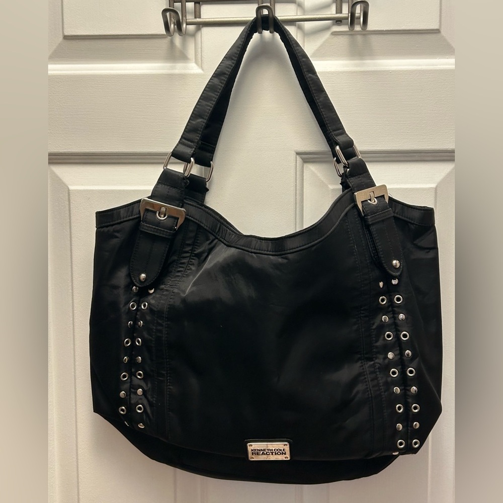 Kenneth Cole Reaction Hobo black